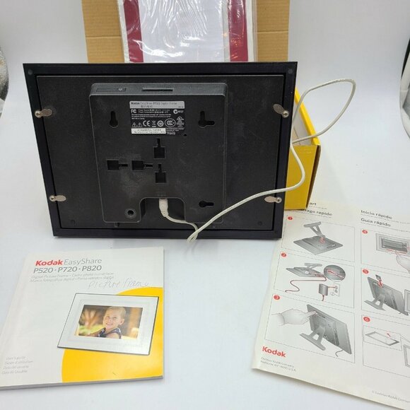 Kodak EasyShare P720 7" Digital Picture Frame - Picture 8 of 9